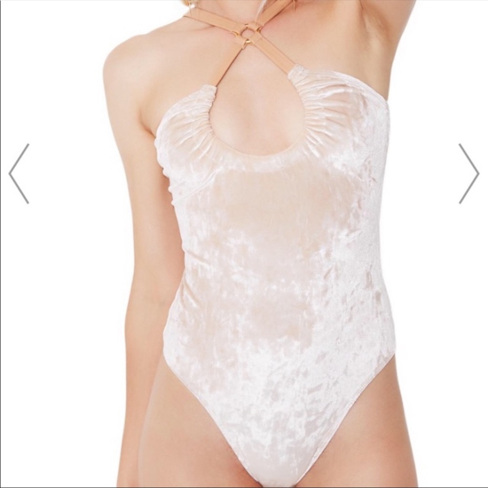 For love and lemons nude velvet keyhole bodysuit